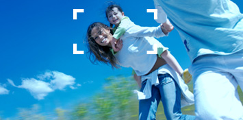 family-woman -IGEIAS-ASFALEIA AIG